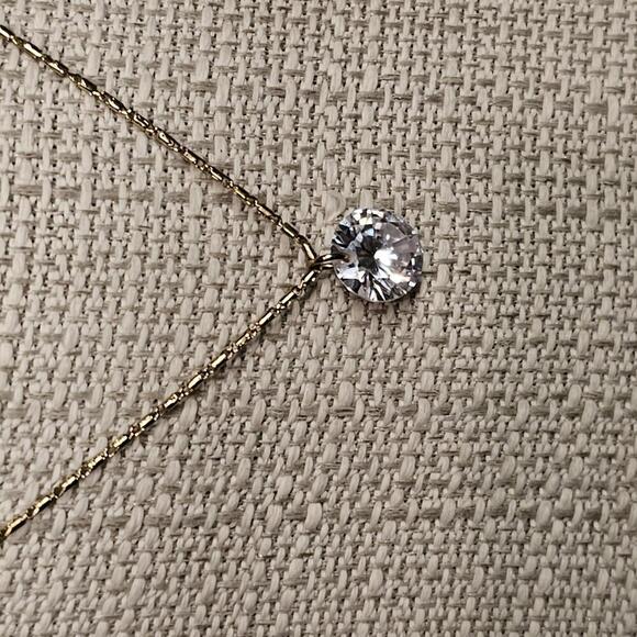 Halo Necklace - Picture 2 of 9